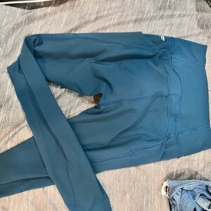 X2 women’s fabletics leggings